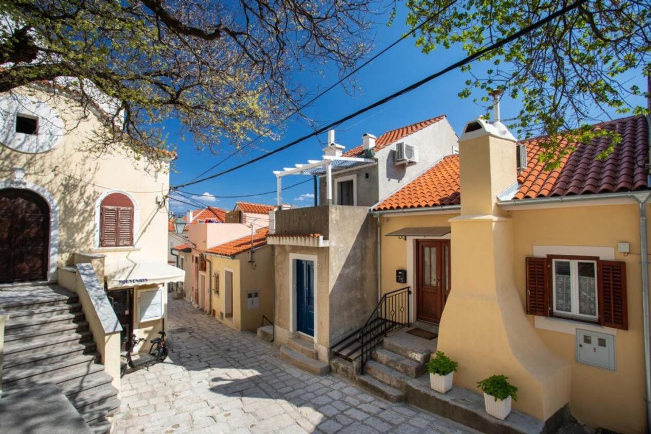 Apartments Myrjam Baska  Exterior photo